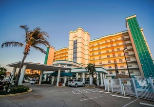 2 BR Cocoa Beach Direct OCEANFRONT Condo with Private Balcony