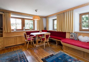 200 m² House ∙ 1 bedroom ∙ 8 guests