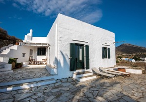 4 bdrm Villa Vrissi Sifnos w/amazing views