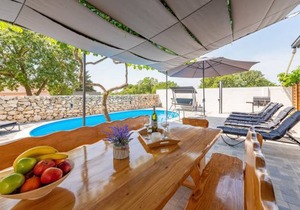 5 bedroom accommodation in Dracevac Ninski