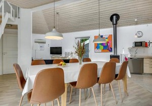 Awesome Home In Fårvang With Sauna