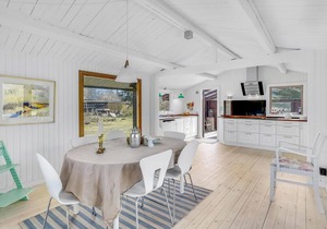 Cozy home in Vig with WiFi