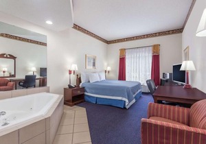 Days Inn by Wyndham Jesup