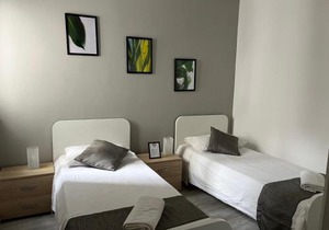 F4 Modern and Bright Apartment in Malta