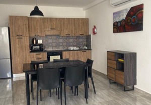 F7 Room 1, Private Double room with private bathroom in shared Flat