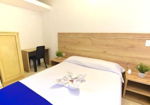Hotel Comercial