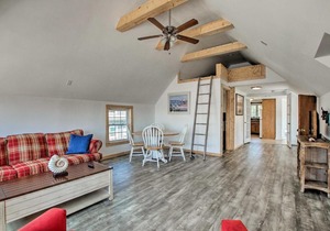 Inviting Beachfront Apt. in Hawk's Nest Beach