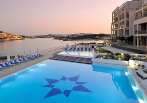 Luxurious Apt with Ocean Views and Pool in Tigne Point
