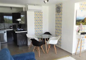 Maison avec vue sur la mer à La Trinité, piscine partagée