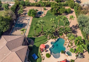 Preston by AvantStay 6BR Desert Oasis w/ Basketball Court, Pool & Hot Tub