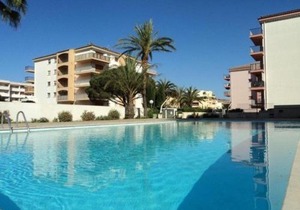 Sainte-Maxime, Apt 2 pièces avec piscine, terrasse, parking privé, proche plage et commerces - FR-1-226-487