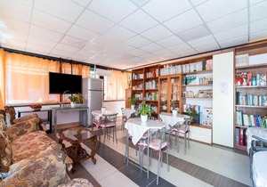 Tasteful holiday home in Priverno with garden