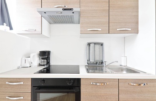 Etampes Apartment | Évasion Urbaine : Studio Cosy à Deux Pas de la Nature