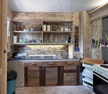 Chalais House | Ô Bercail