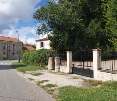 Francescas House | Ô miroir. sans détour dis-moi tout de ce séjour