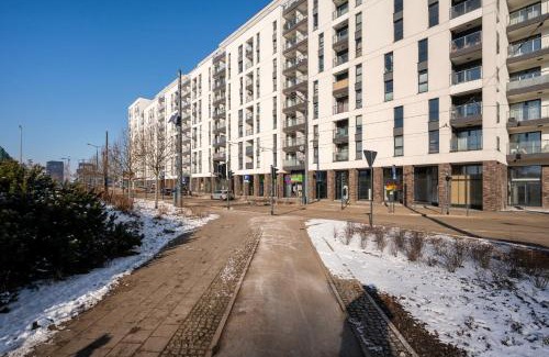 Srodmiescie Apartment | Łódź Fabryczna Deluxe Studio