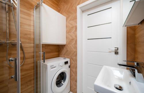 Srodmiescie Apartment | Łódź Fabryczna Deluxe Studio