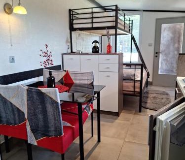 Vidrga Apartment | Štibelc FRIDA