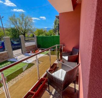 Vurshets House | Александровата Къща - Aleksandar Guest House with Garden and Pool