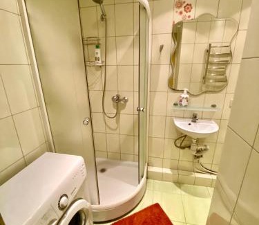 Podil Apartment | Апартаменти біля Поштової площі на другому поверсі