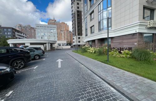 Shevchenkivs'kyi District Apartment | Апартаменти з терасою