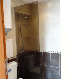 Saints Constantine and Helena Apartment | Апартамент Кабакум