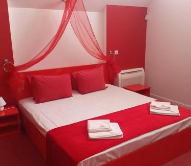 Sapareva Banya Resort | Бора Бора