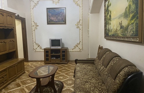 Lviv City Center Apartment | Велика затишна квартира в центрі міста