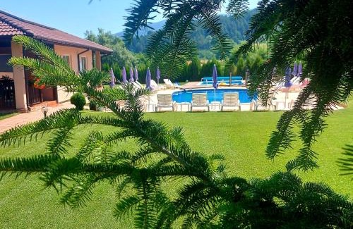 Sapareva Banya Resort | Вилен комплекс Дарибел