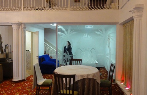 Shymkent House | Вилла в городском парке