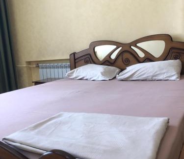 Dnipro Apartment | Гаряча вода та опалення є без світла Aparts on Savchenko 6B street