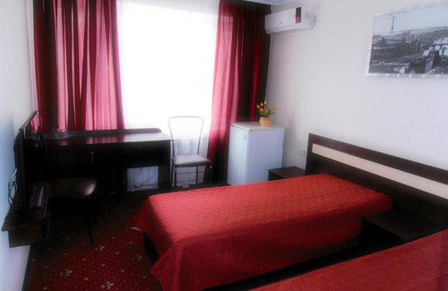 Yenakiyeve Hotel | Гостиница ЦЕНТРАЛЬНАЯ