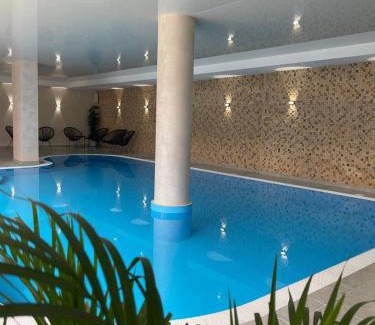 Serednye Hotel | Готель-спа "Еліт"