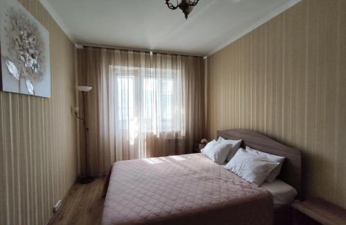 Desnyans'kyi District Apartment | Двухкомнатная в центре Троещины