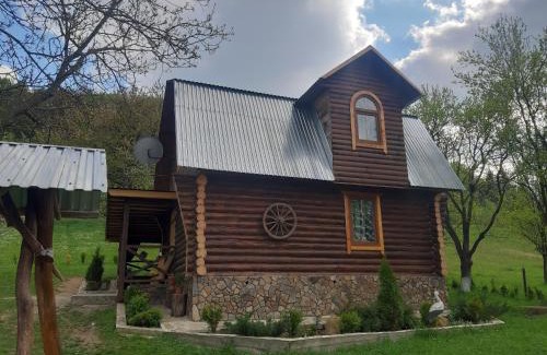 Oriv Apartment | Дерев'яний будинок з банею