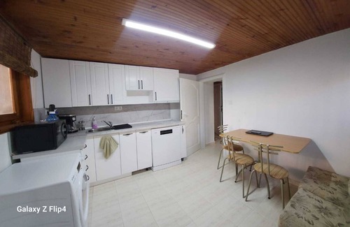 Petrich Apartment | Имаме Епископската базилика и Статуята на Спартак 25км и 37км Мелнишки Пирамиди,