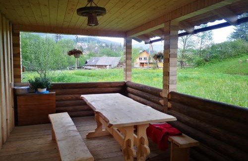 Vorokhta House | Карпатський світанок