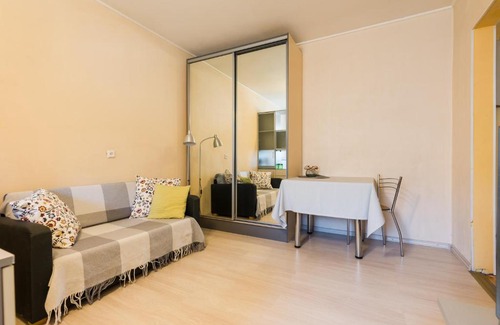 Dekabristov Island Apartment | Квартира у метро Приморская