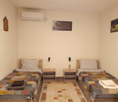 Gulyantsi House | Конна база Ескус Хорсес