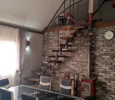 Klavdiyevo-Tarasove Villa | Котедж з Чаном