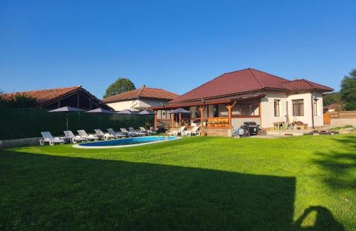 Elena House | Къща за гости Алтея