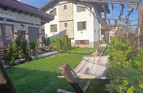 Sapareva Banya House | Къща за гости Мурите