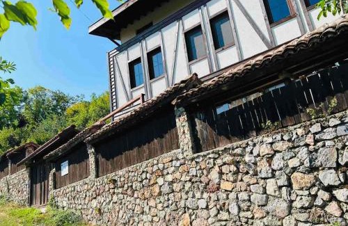 Skrino Villa | Къща за гости Под Манастира