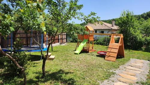 Gabrovo House | Къща за гости Роден Балкан