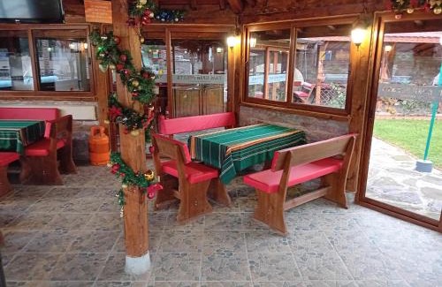 Slivek House | Къща за гости "Там край реката "