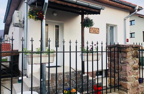 Vurshets House | Къща за гости “Family”