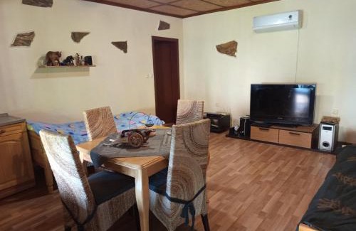 Kamenar House | Къща за гости Veranda Raia Поморие