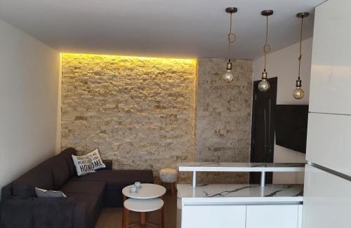 Samokov Apartment | Луксозен апартамент с WiFi на 10км от Боровец