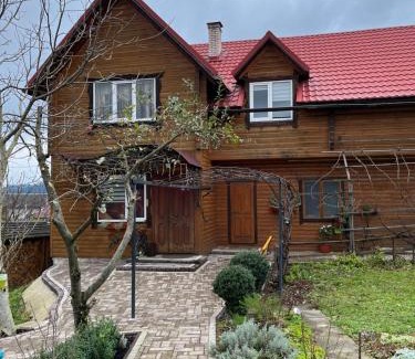 Vorokhta House | Марічка Marichka