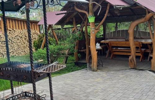 Vorokhta House | Марічка Marichka